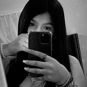 Meet your Posher, Marissa